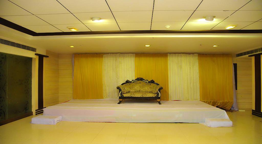 Hotel Central Park Ongole 外观 照片